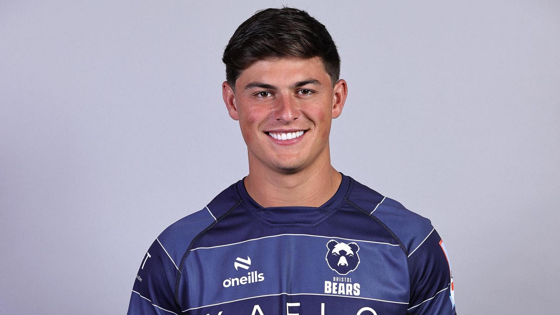 Anzai Rara - Tài Năng Trẻ Đầy Tiềm Năng Trổi Dậy Trong Thế Giới Giải Trí